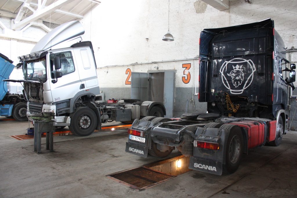 Ремонт ходової вантажних автомобілів, причепів, спецтехніки в Полтаві